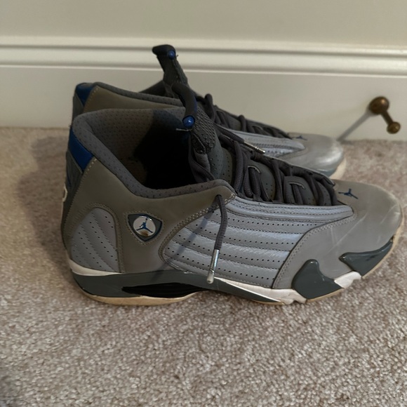 Air Jordan 14 Retro ‘Wolf Grey’ - Picture 2 of 5